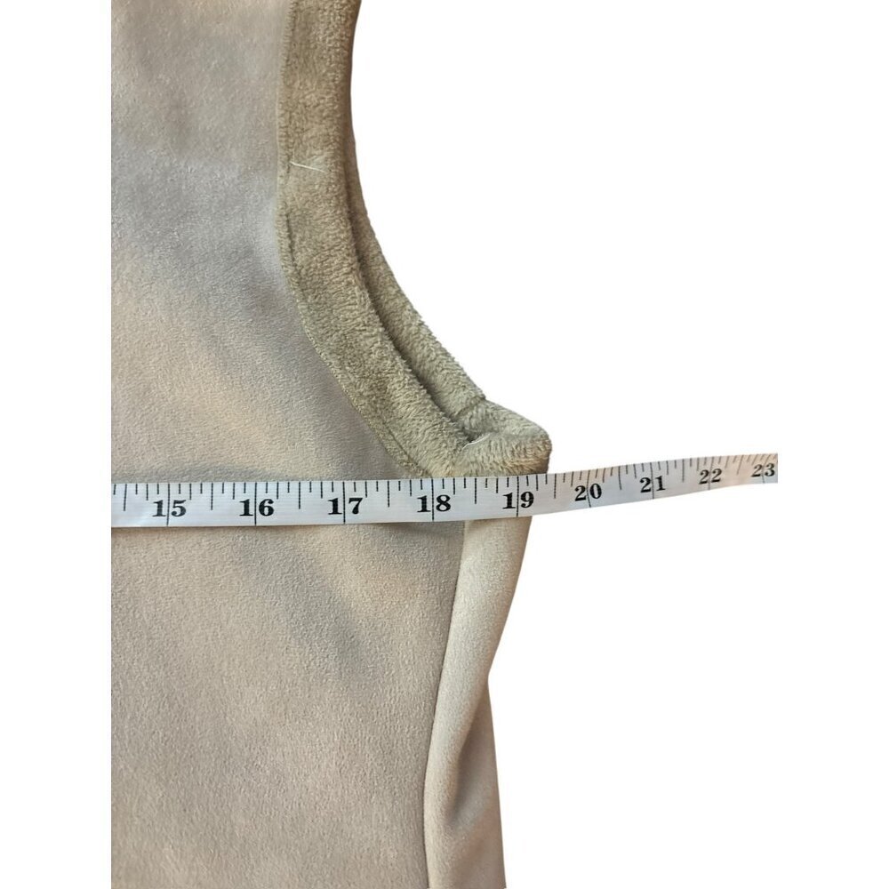 Orvis Women's Cream Microfiber Soft Vest - Picture 5 of 6